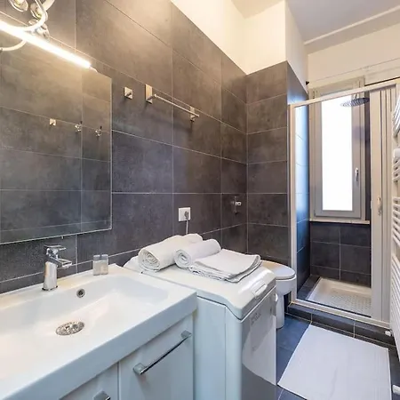 Apartment Comfort Business Suite, Wi-fi & 3 Stops From Duomo